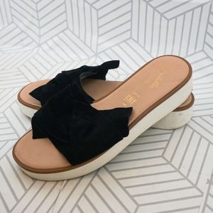 Seychelles Black leather Coast Slide Sandals